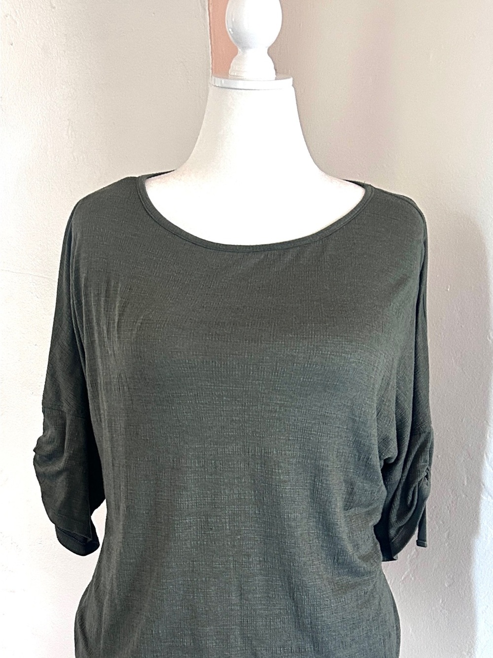 Max Studio London Women's Top in Olive Size 1X